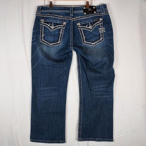 Miss Me Distressed Cropped Jeans Women’s 33 Medium Wash Denim Contrast Stitch - Picture 2 of 11
